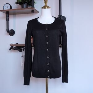 Sleek Marc New York Button-Front Cardigan in Black. Perfect for Office Siren